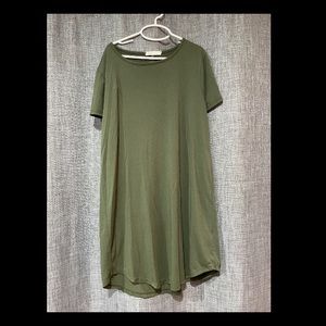 green t shirt dress